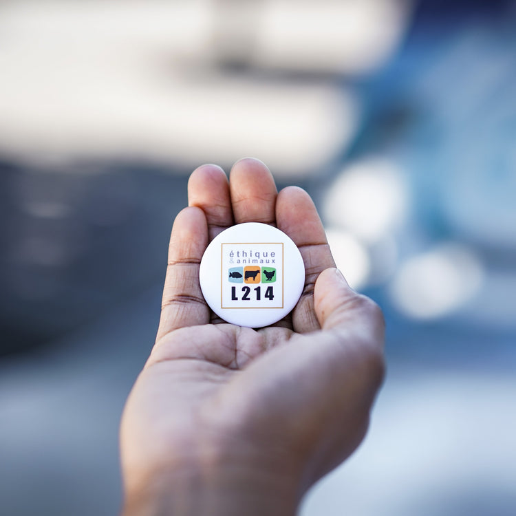 Badge "L214 - blanc"
